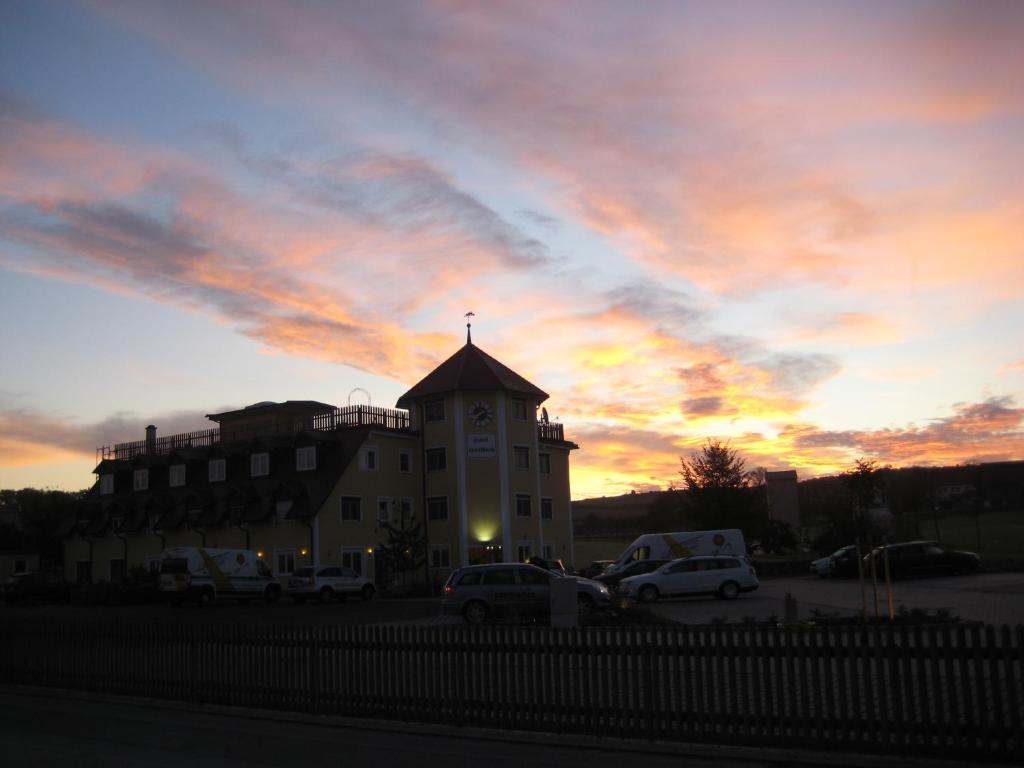 Hotel Haslbach Fgz Regensburg Exterior foto